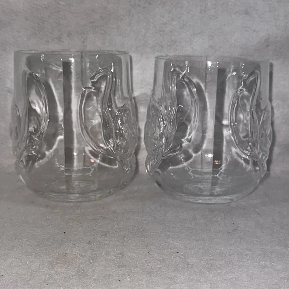 2 EUC Disney Parks Stitch Kitchenware Clear Acrylic Drinking Tumblers 26oz